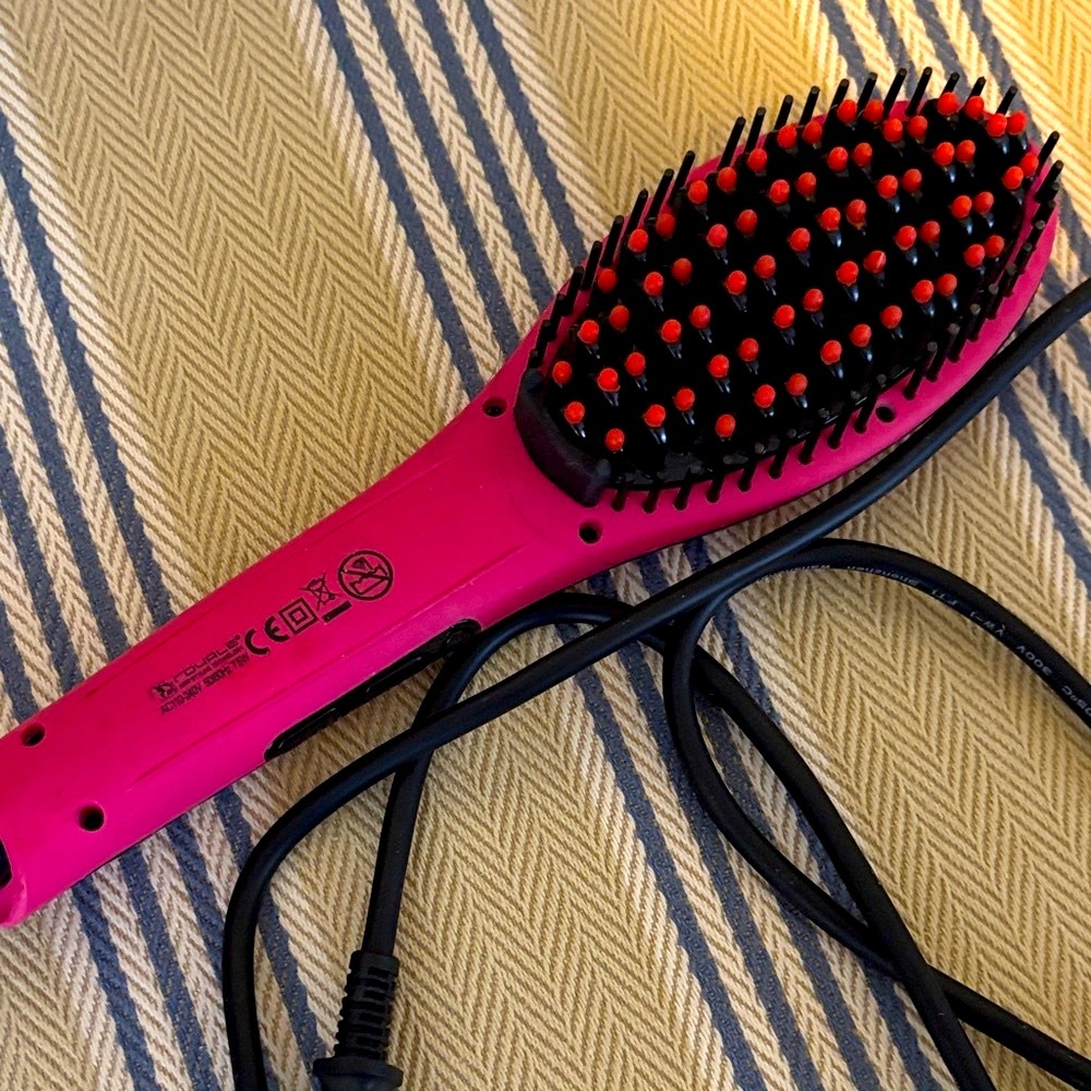 Women’s Hot Pink Hair Styling Iron brush
